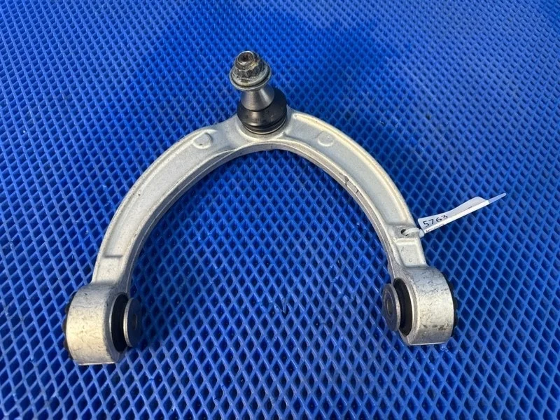 Рычаг передней подвески Mercedes-Benz Gle-Class 2016 A1663330000 W166 OM642826, передний правый