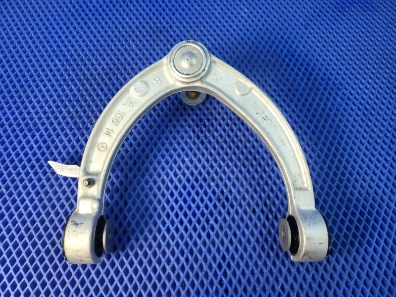 Рычаг передней подвески Mercedes-Benz Gle-Class 2016 A1663330000 W166 OM642826, передний правый