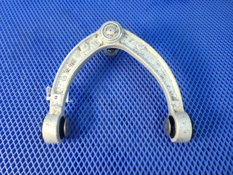 Рычаг передней подвески Mercedes-Benz Gle-Class 2016 A1663330000 W166 OM642826, передний правый