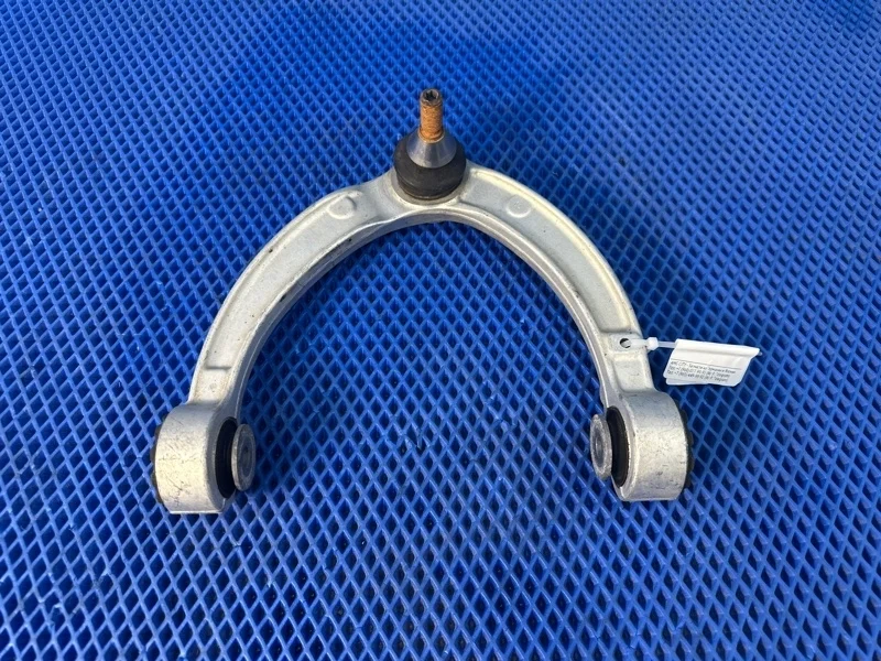 Рычаг передней подвески Mercedes-Benz Gle-Class 2016 A1663330000 W166 OM642826, передний правый