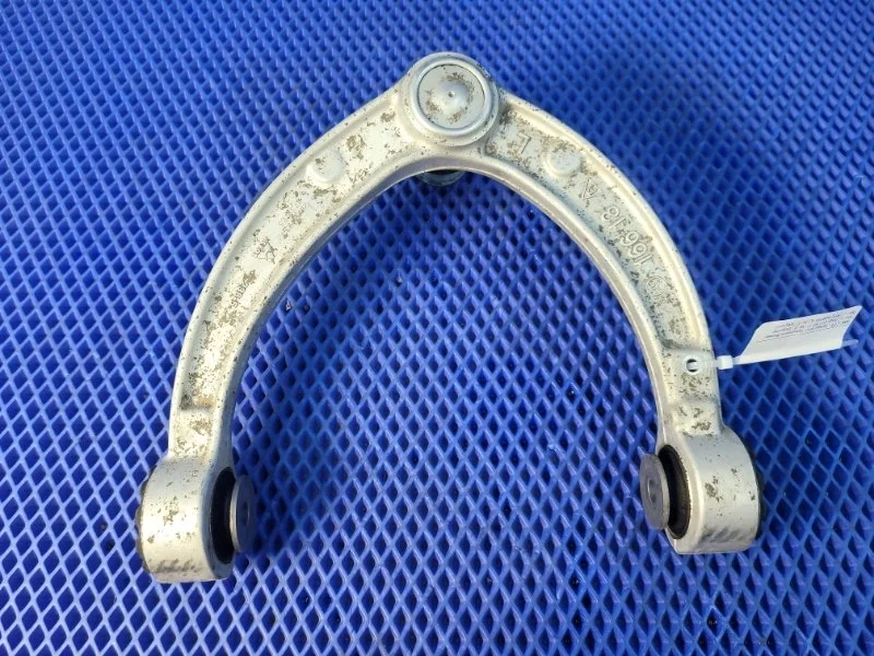 Рычаг подвески верхний Mercedes-Benz Gle-Class 2016 A1663330000 W166 OM642826, передний левый