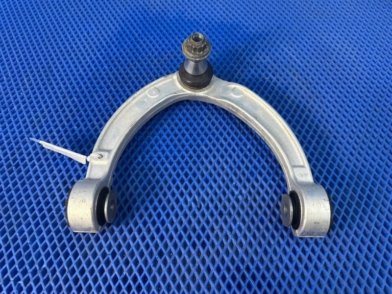 Рычаг подвески верхний Mercedes-Benz Gle-Class 2016 A1663330000 W166 OM642826, передний левый