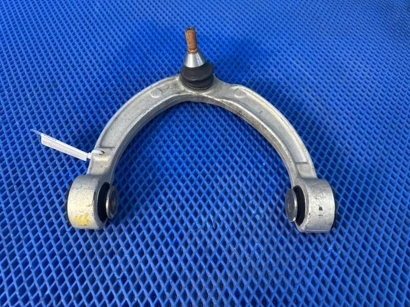 Рычаг подвески верхний Mercedes-Benz Gle-Class 2016 A1663330000 W166 OM642826, передний левый