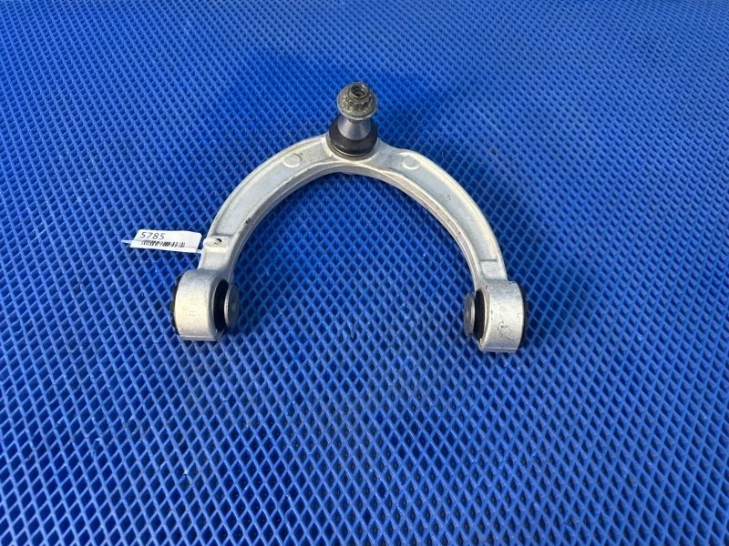 Рычаг подвески верхний Mercedes-Benz Gle-Class 2016 A1663330000 W166 OM642826, передний левый