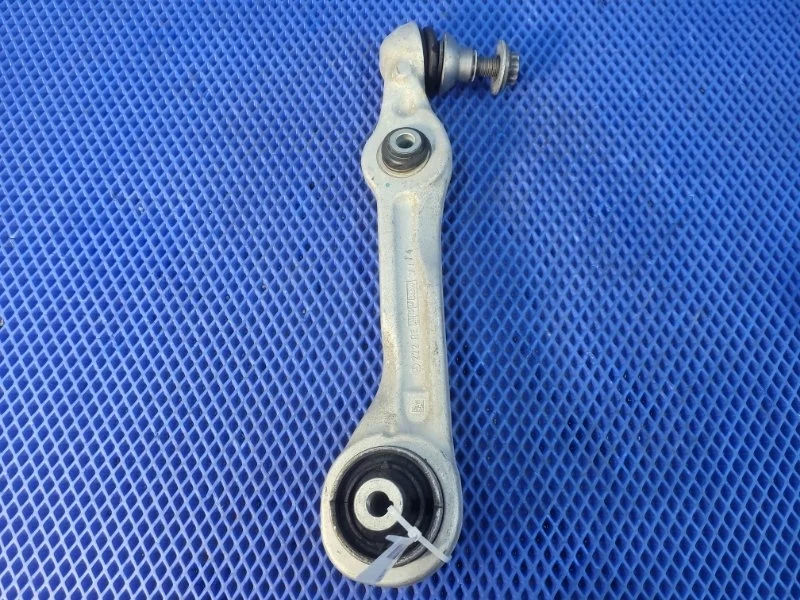 Рычаг передней подвески Mercedes-Benz S-Class 2014 A2223300207 W222 M278929, передний правый