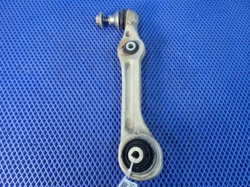 Рычаг передней подвески Mercedes-Benz S-Class 2014 A2223300207 W222 M278929, передний правый