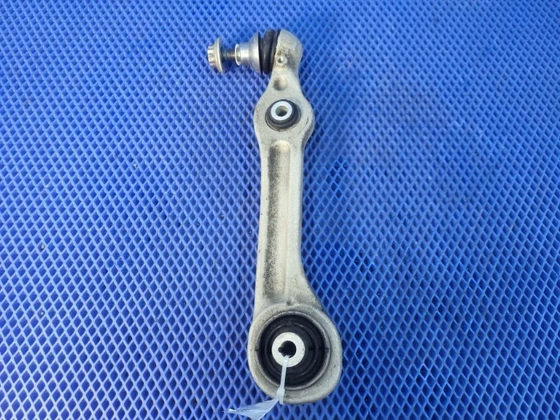 Рычаг передней подвески Mercedes-Benz S-Class 2014 A2223300207 W222 M278929, передний правый