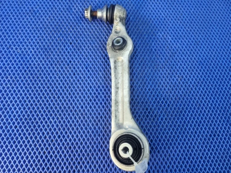 Рычаг передней подвески Mercedes-Benz S-Class 2014 A2223300207 W222 M278929, передний правый