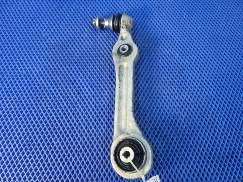 Рычаг передней подвески Mercedes-Benz S-Class 2014 A2223300207 W222 M278929, передний правый