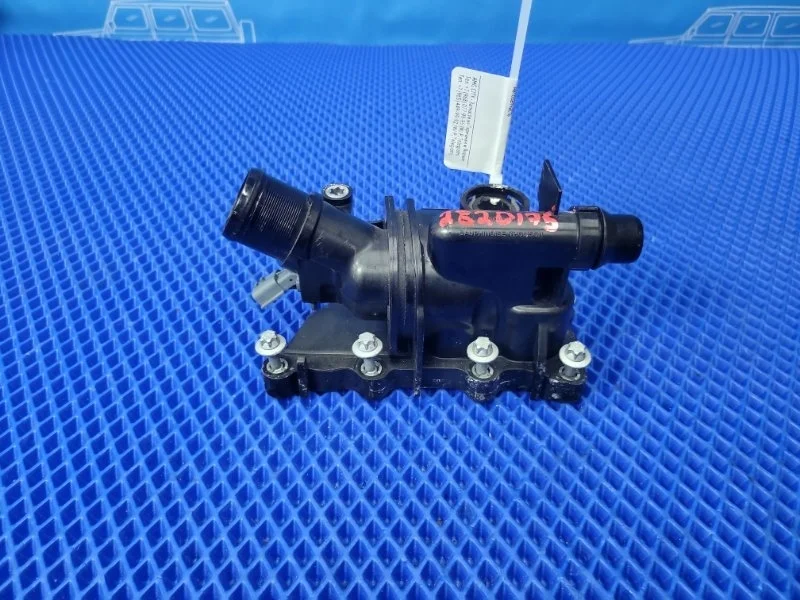 Термостат Mercedes-Benz A-Class 2021 A2822030175 W177 OM654920