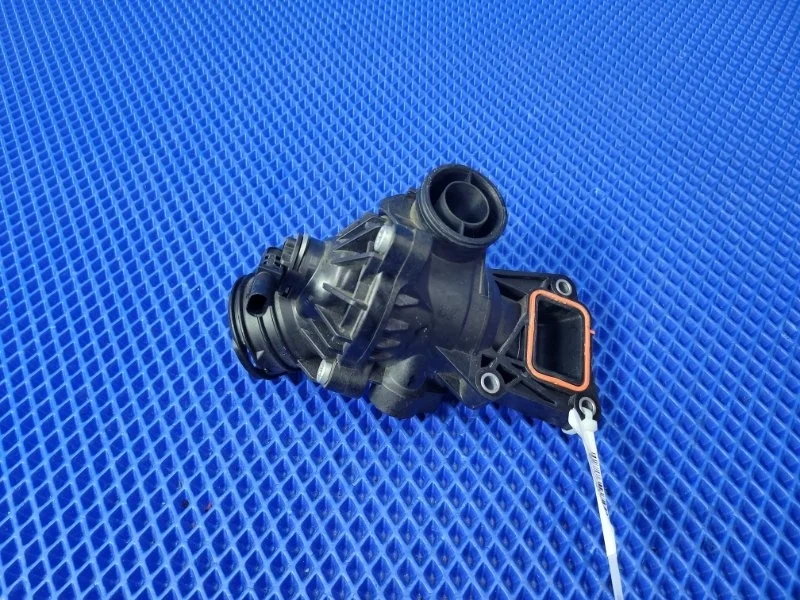 Термостат Mercedes-Benz C-Class 2016 A2762000315 W205 М274910