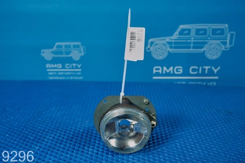 Фара противотуманная Mercedes-Benz C-Class 2010 A2048202156 W204 М271820, передняя левая