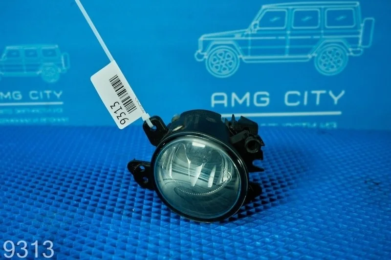 Фара противотуманная Smart Fortwo 2010 A2518200856 W451 M132910, передняя правая