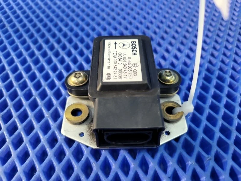 Датчик ускорения Mercedes-Benz S-Class 2000 A0015404517 W220 M112