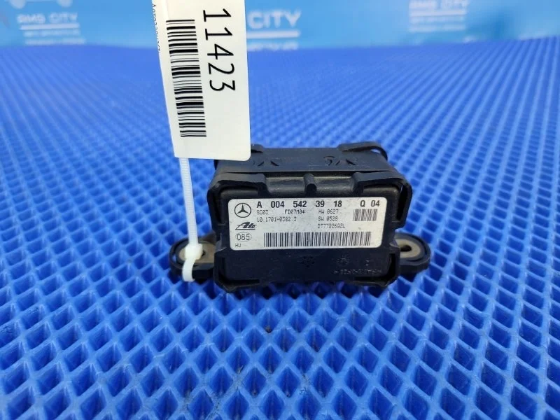 Датчик ускорения Mercedes-Benz R-Class 2006 A0045423918 W251 М272967
