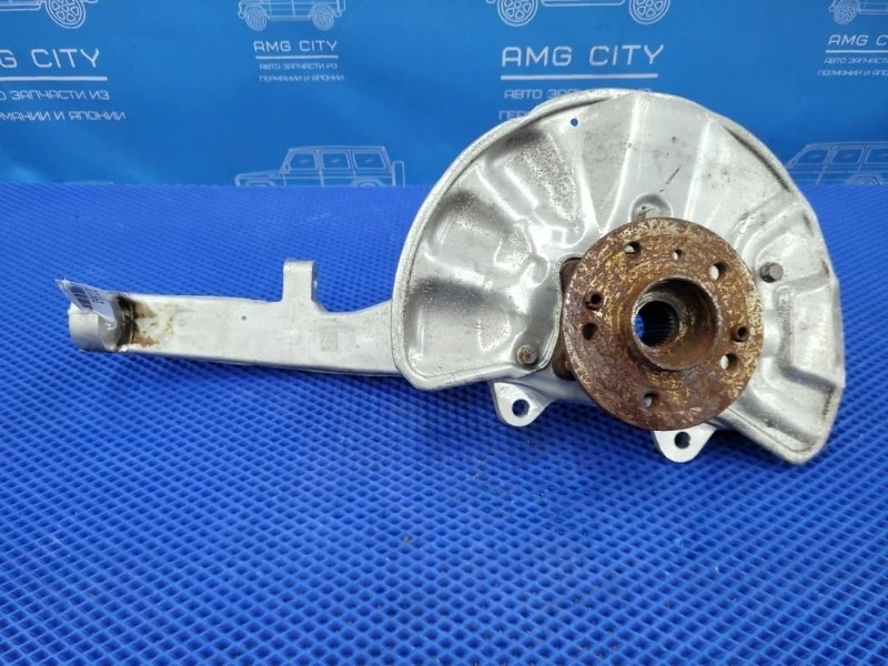 Кулак поворотный Mercedes-Benz M-Class 2015 A1663301020 W166 M276821, передний правый