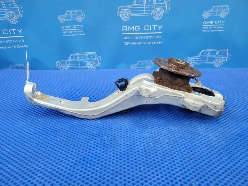 Кулак поворотный Mercedes-Benz M-Class 2015 A1663301020 W166 M276821, передний правый