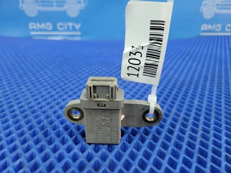 Датчик ускорения Mercedes-Benz S-Class 2000 A0265005113 W220 M112
