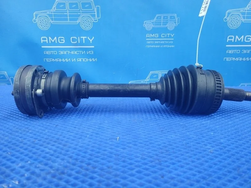 Привод Mercedes-Benz Vito 2001 A6383341734 W638 M104900, передний