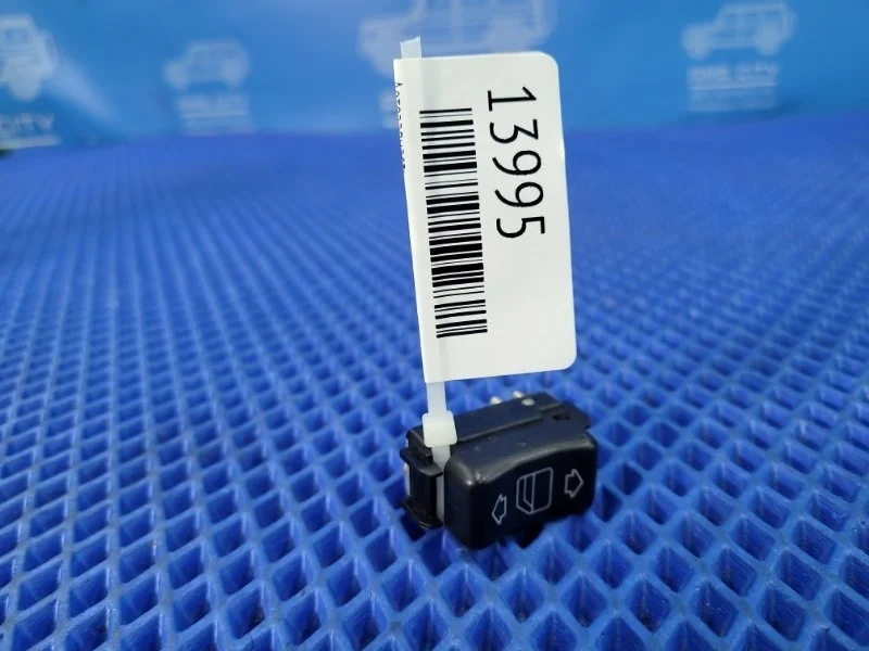 Кнопка стеклоподъемника Mercedes-Benz S-Class 1997 A1408210151 W140 M119