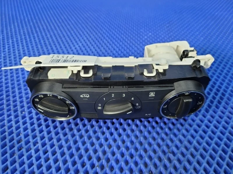 Блок управления климат-контролем Mercedes-Benz B-Class 2010 A1698301785 W245