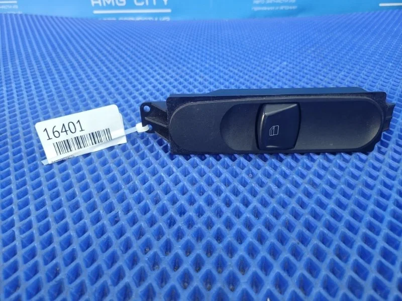 Кнопка стеклоподъемника Mercedes-Benz Viano 2013 A6395451413 W639 M272978, передняя левая