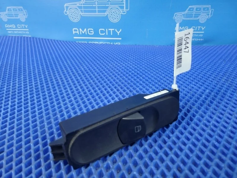 Кнопка стеклоподъемника Mercedes-Benz Viano 2013 A6395451413 W639 M272978, передняя левая