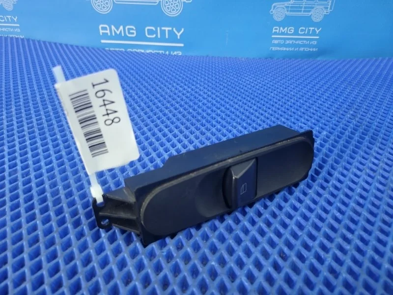 Кнопка стеклоподъемника Mercedes-Benz Viano 2013 A6395451413 W639 M272978, передняя левая