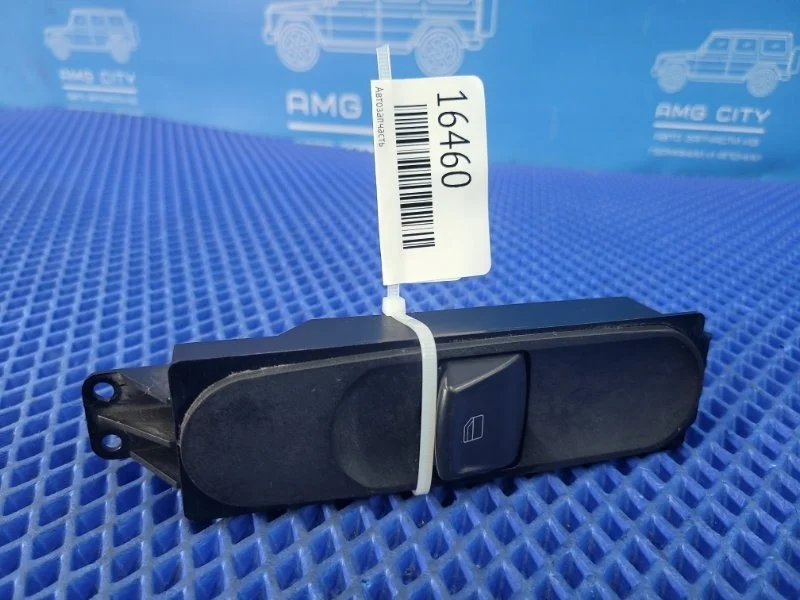 Кнопка стеклоподъемника Mercedes-Benz Viano 2013 A6395451413 W639 M272978, передняя левая