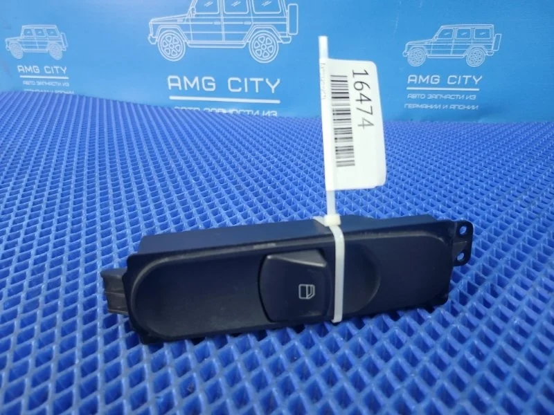 Кнопка стеклоподъемника Mercedes-Benz Viano 2004 A6395450613 W639 M112952, передняя правая