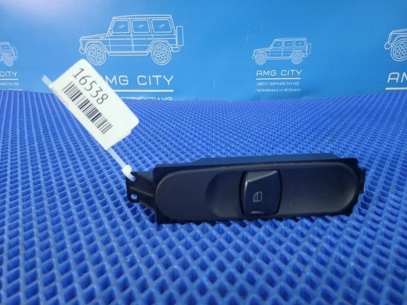 Кнопка стеклоподъемника Mercedes-Benz Viano 2013 A6395451413 W639 M272978, передняя левая