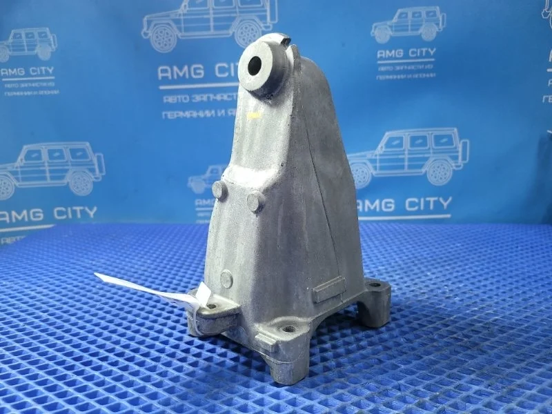 Кронштейн двигателя Mercedes-Benz E-Class 2015 A2742233904 W212 М274920