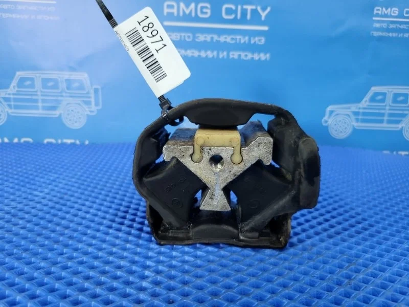 Подушка двигателя Mercedes-Benz Vito 2001 A6382411413 W638 M111980