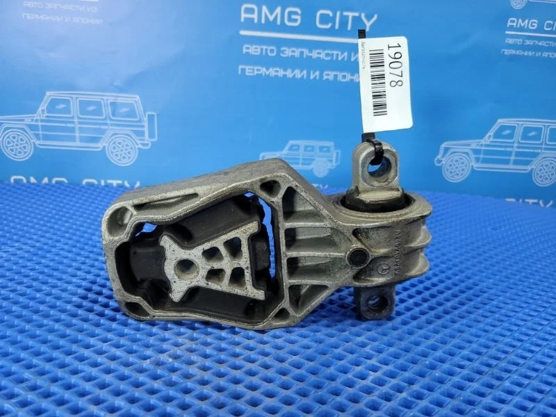 Подушка двигателя Mercedes-Benz A-Class 2014 A2462401209 W176 М270910