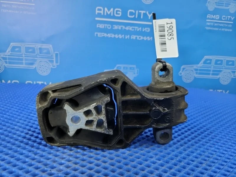 Подушка двигателя Mercedes-Benz A-Class 2014 A2462401209 W176 М270910