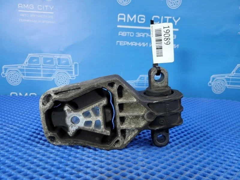 Подушка двигателя Mercedes-Benz A-Class 2014 A2462401209 W176 М270910