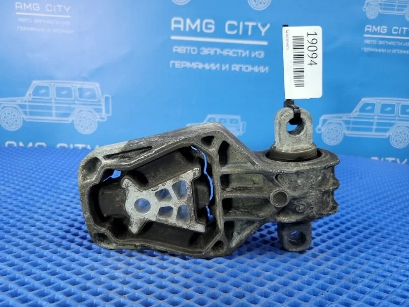Подушка двигателя Mercedes-Benz A-Class 2014 A2462401209 W176 М270910