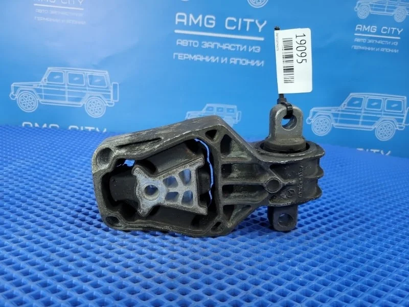 Подушка двигателя Mercedes-Benz A-Class 2014 A2462401209 W176 М270910