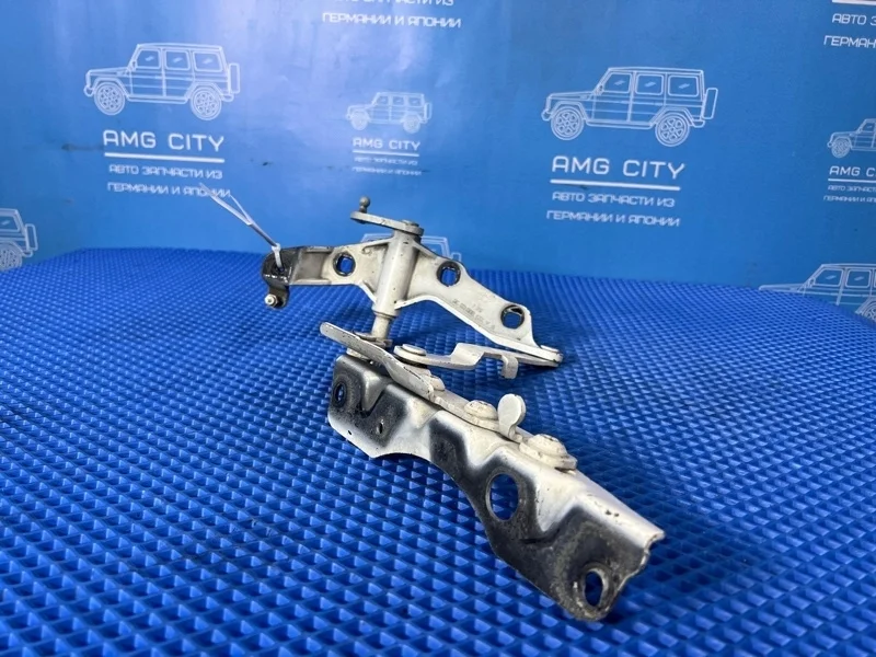 Петля капота Mercedes-Benz S-Class 2011 A2218800328 W221 M157980, левая