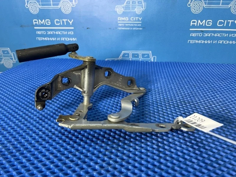 Петля капота Mercedes-Benz S-Class 2011 A2218800328 W221 M157980, левая