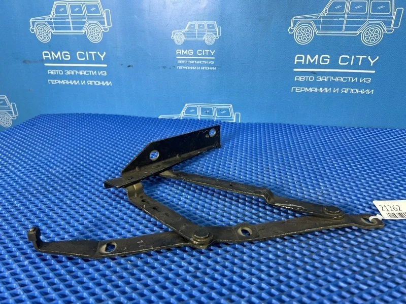 Петля капота Mercedes-Benz Vito 2001 A6387500351 W638 M104900, передняя правая