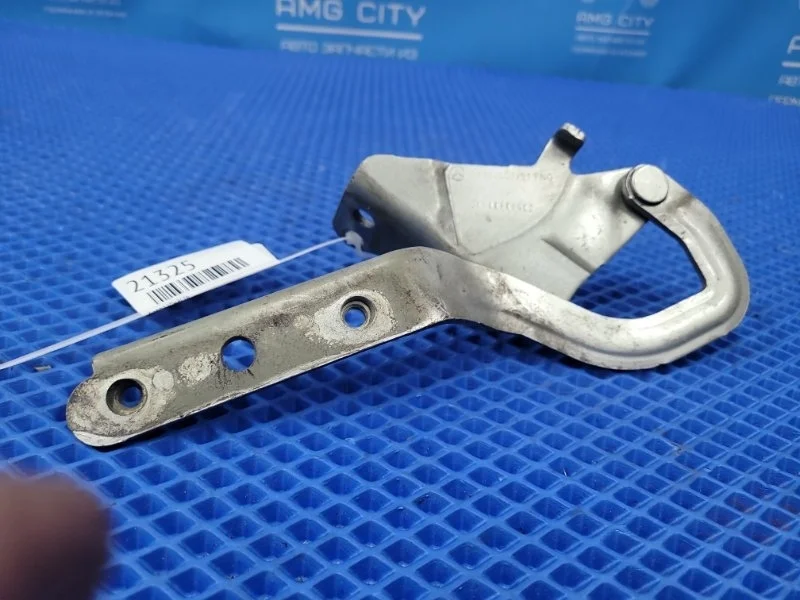 Петля капота Mercedes-Benz Viano 2013 A6397500251 W639 M272978, левая