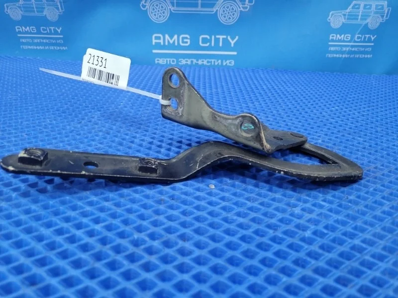 Петля капота Mercedes-Benz Viano 2013 A6397500351 W639 M272978, правая