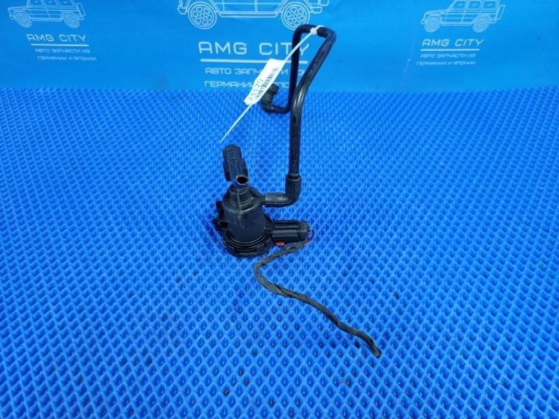 Клапан вентиляции топливного бака Mercedes-Benz A-Class 2017 A0014760532 W176 M133980