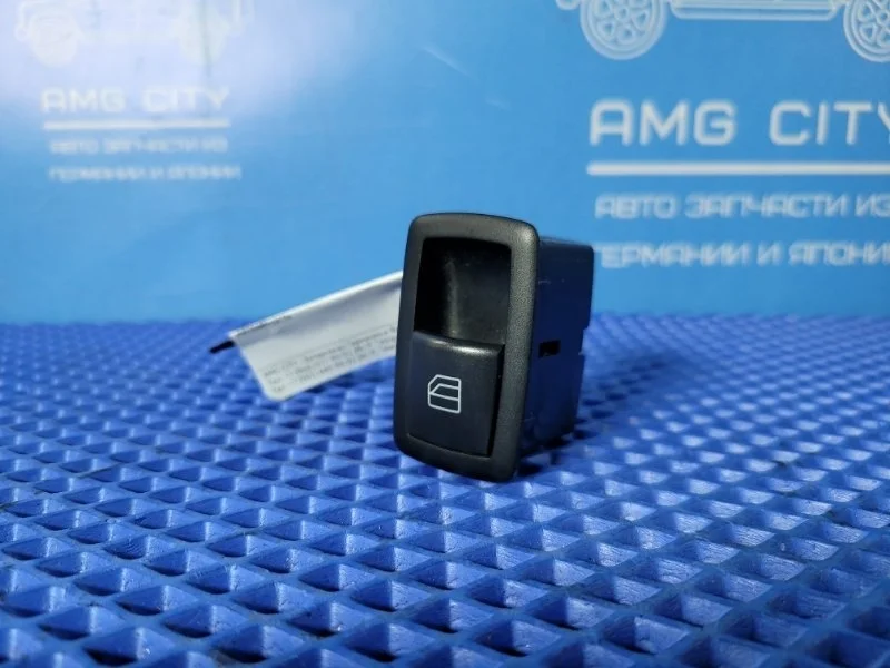 Кнопка стеклоподъемника Mercedes-Benz R-Class 2006 A2518200510 W251 М272967, задняя правая