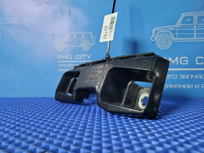 Крепление бампера Mercedes-Benz C-Class 2013 A2048851465 W204 M271820, заднее правое
