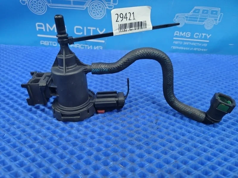 Клапан вентиляции топливного бака Mercedes-Benz E-Class 2013 A0014760532 W212 М276952