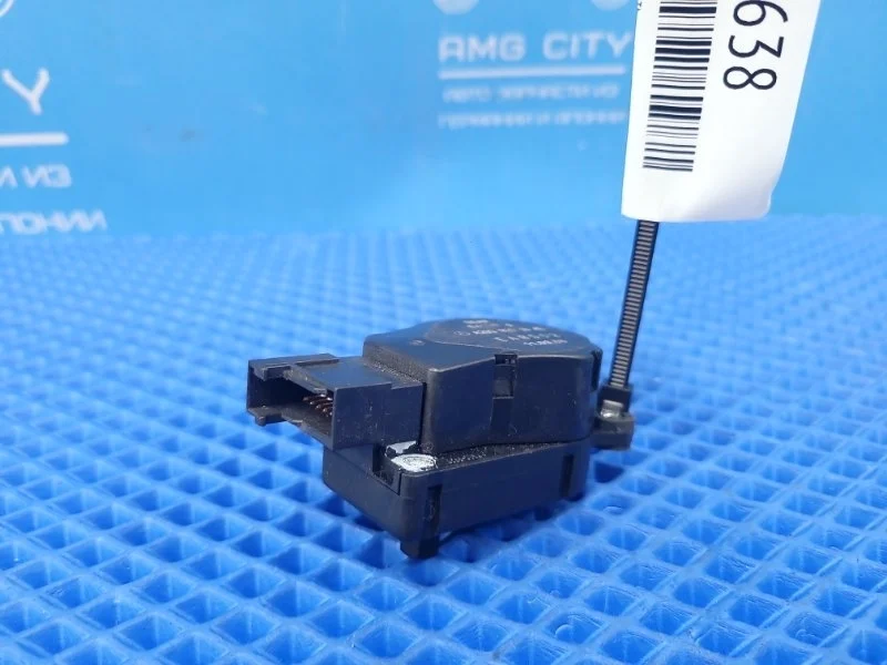 Сервопривод заслонок печки Mercedes-Benz E-Class 2003 A2038201642 W211 М112949