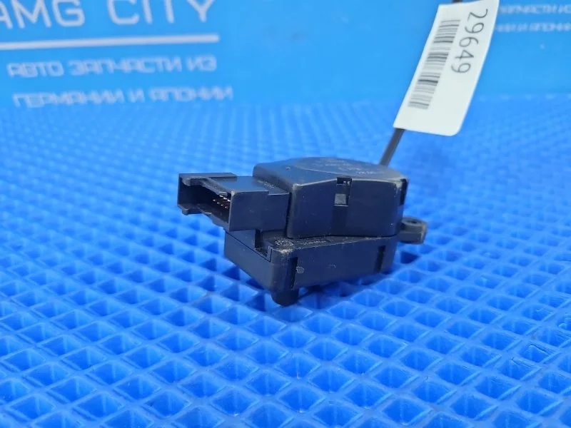 Сервопривод заслонок печки Mercedes-Benz E-Class 2003 A2038201642 W211 М112949