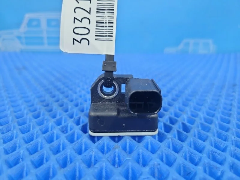 Датчик ускорения Mercedes-Benz Gl-Class 2015 A0009057600 X166 М276821